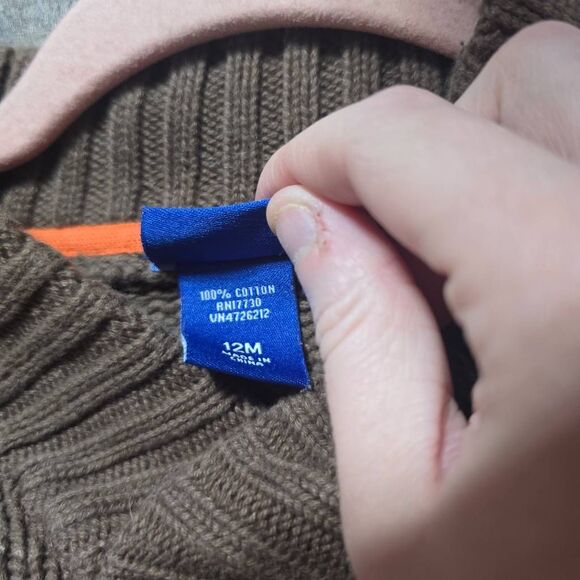 Genuine Kids Oshkosh Vintage Brown Polar Bear Knit Sweater - Picture 4 of 4